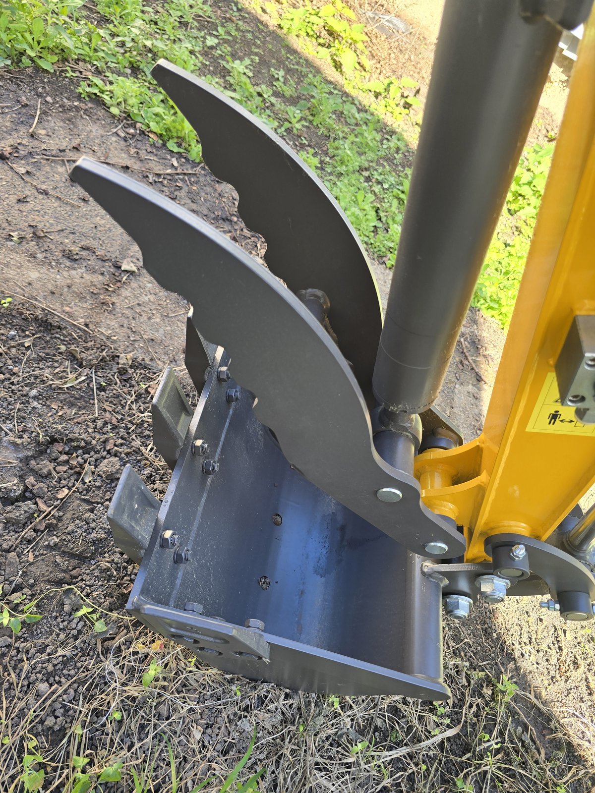 42cm bucket view 3